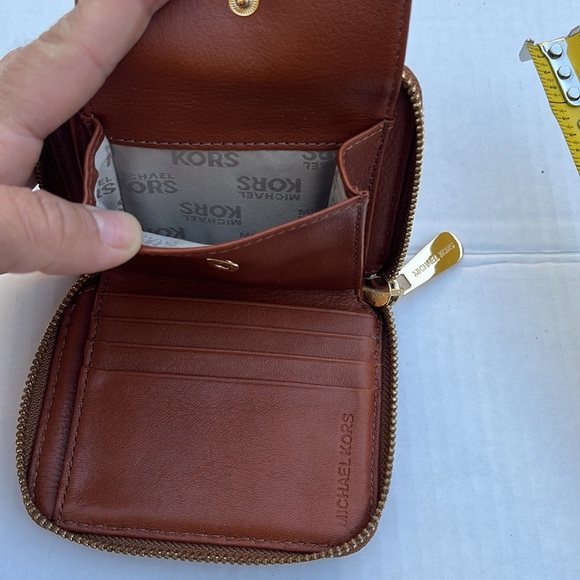 NWOT Michal Kors bifold canvas leather tan brown wallet - Picture 6 of 12